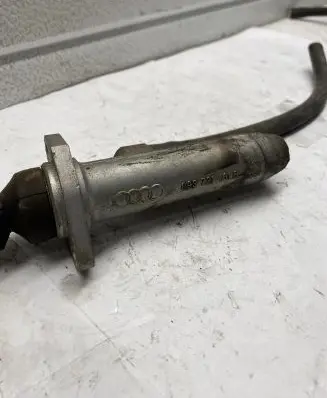 Audi 80 90 S2 B4 Clutch slave cylinder 893721401B
