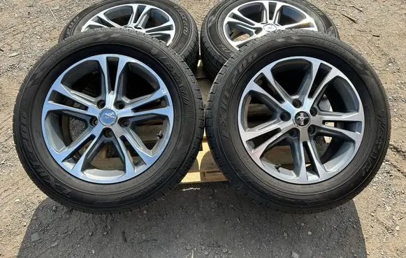 Ford Mustang V R17 alloy rim dr331007bb