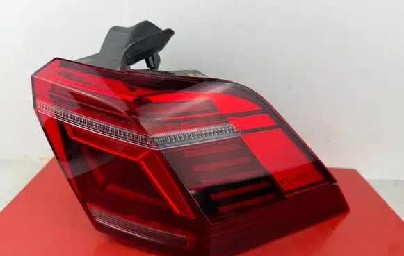 Volkswagen Tiguan Rear/tail lights 5NA945208H