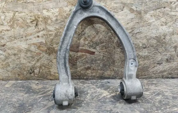 Mercedes-Benz CL C215 Front lower control arm/wishbone 22094