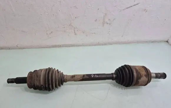 Mitsubishi Pajero Rear driveshaft 