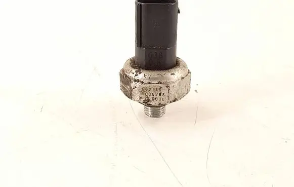 Mercedes-Benz GLC X253 C253 Air conditioning (A/C) pressure sensor 0045429018 2205420118