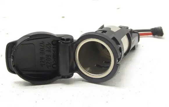 Nissan Juke II F16 12 V Socket (front) 120106