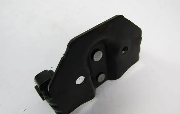 Opel Zafira B Loading door lock loop/hook striker 13203495