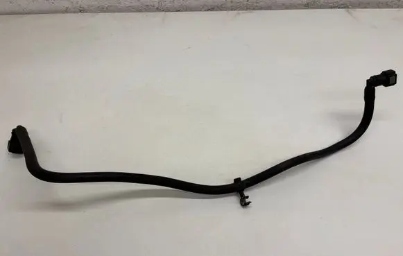 Volvo XC90 Fuel line pipe 