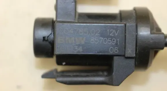 BMW X3 F25 Vacuum valve 8570591 70478502 161134