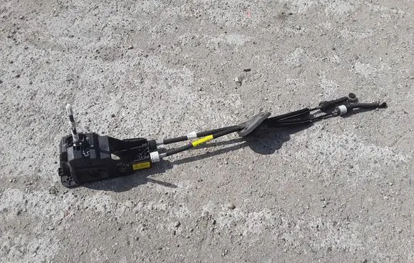 Renault Megane III Gear shifter/selector 8200777403 8200781046