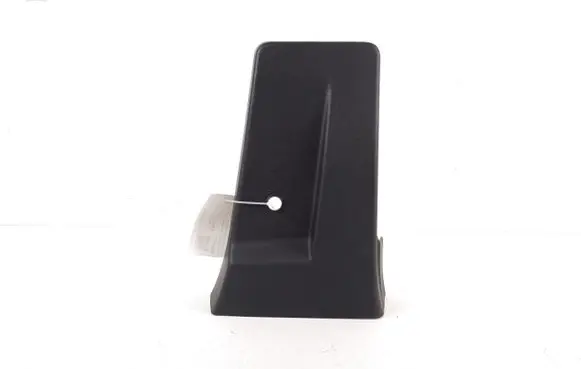 (B) pillar trim (bottom)