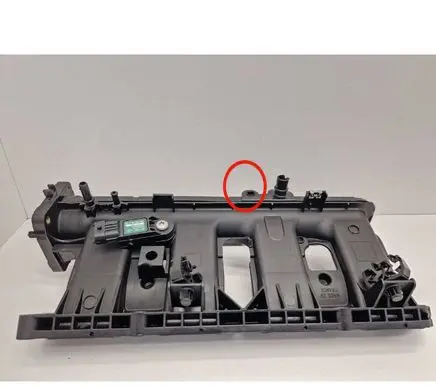 Renault Captur Intake manifold 140036266R 1267550V01