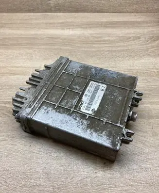 Nissan Primera Engine control unit/module ECU 237102J661 0281001629