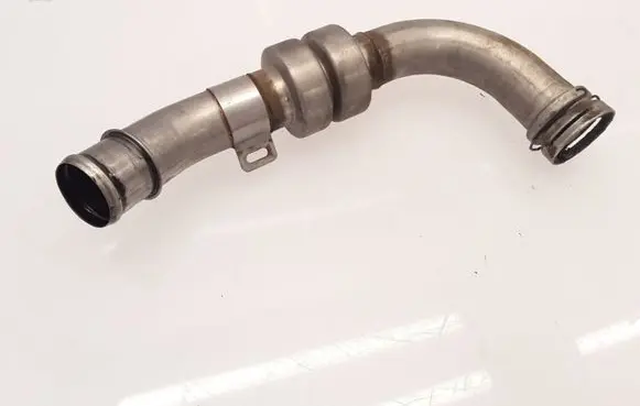 Nissan Note (E11) Intercooler hose/pipe