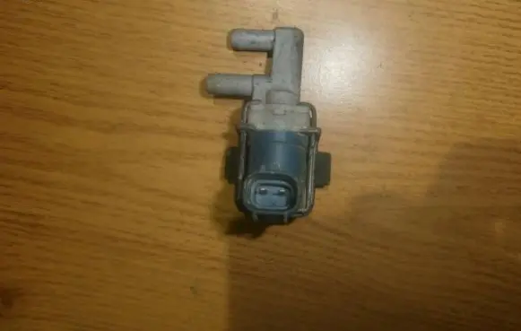 Toyota Yaris Turbo solenoid valve 9091012247
