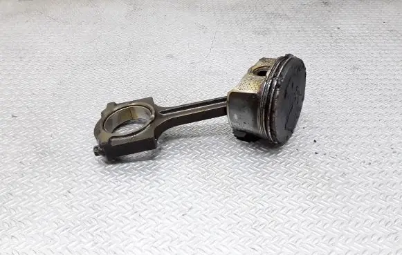 Piston with connecting rod