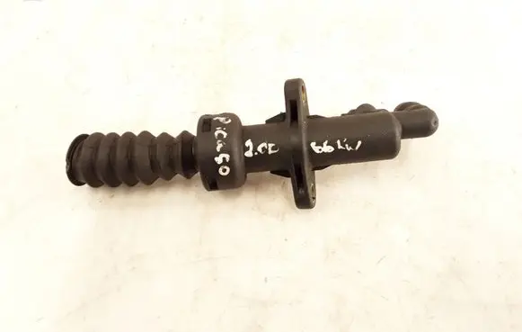 Clutch master cylinder