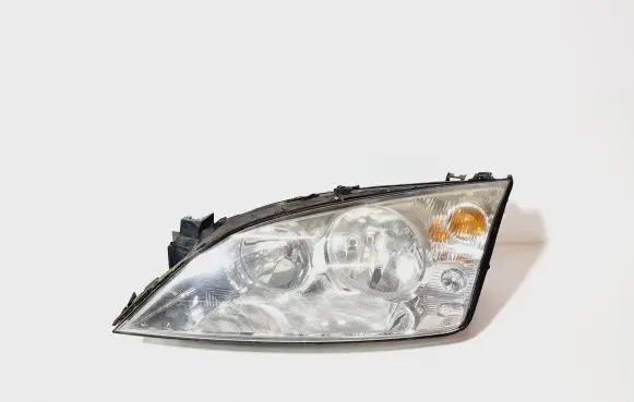 Ford Mondeo Mk III Headlight/headlamp 1S7113006AM 1S7113006 0301174201