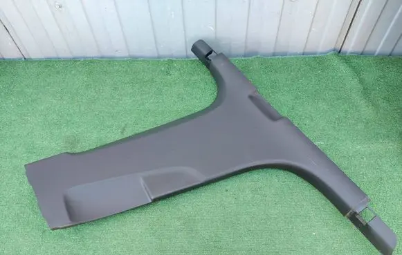 Audi Q2 - (B) pillar trim (bottom) 81A867240A