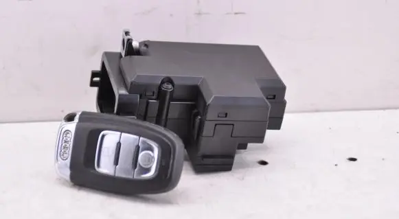 Audi Q5 SQ5 Ignition lock 8K0909131D