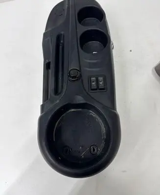 Mitsubishi Grandis Center console