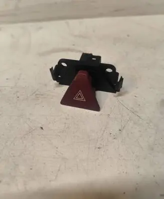 Peugeot 307 CC Hazard light switch 65B15GF7