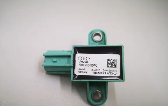 Audi A4 S4 B8 8K Airbag deployment crash/impact sensor 8K0955557C 5WK4380902