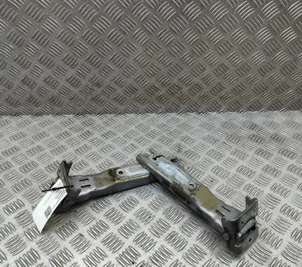 Jeep Wrangler Tailgate/trunk/boot hinge 55395401AH