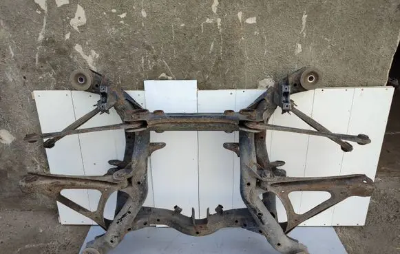 Audi Q7 4L Rear subframe 7L0599303B