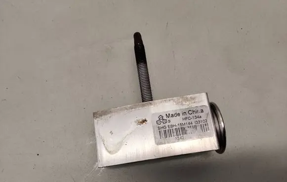 Opel Insignia A Air conditioning (A/C) expansion valve 52427385