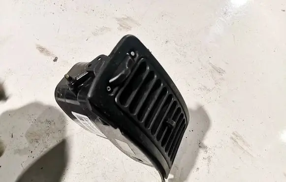 Volkswagen Caddy Dash center air vent grill 6K1819709A