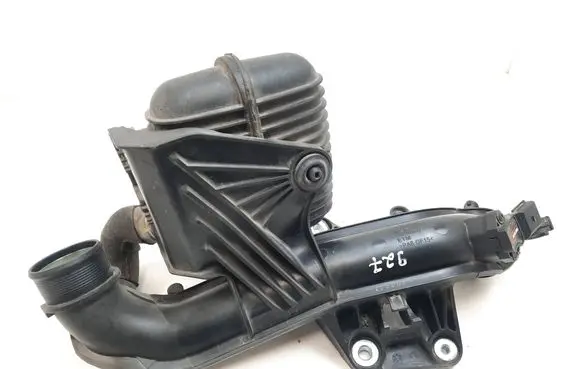 Audi A5 8T 8F Air intake duct part
