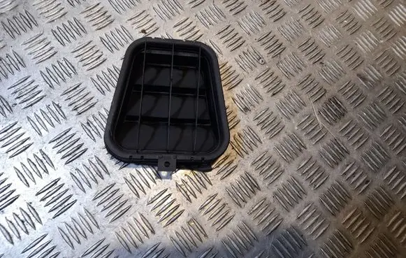 Audi A6 S6 C6 4F Quarter panel pressure vent 4B0819181B