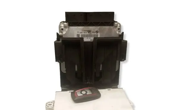 BMW 5 F10 F11 Engine control unit/module 8574091 0281019806 030695121