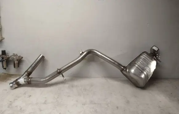 Mercedes-Benz E W212 Muffler/silencer A2124910100 A2124905435