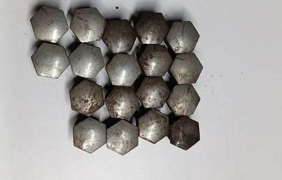 Peugeot 308 Nuts/bolts 