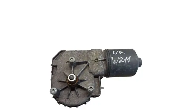Mercedes-Benz E W211 Wiper motor 0390241802 0309231 A2118200942