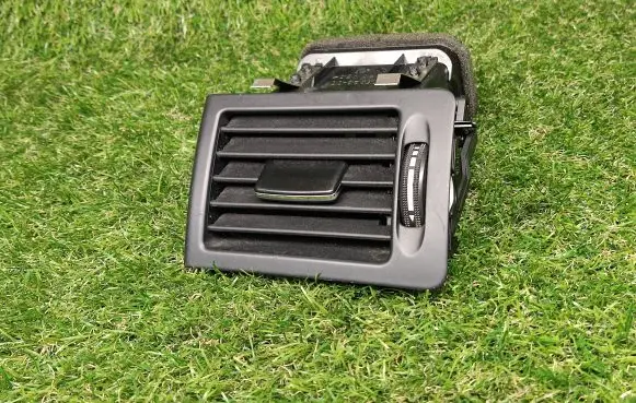 Mercedes-Benz C W204 Dashboard side air vent grill/cover trim A2048301354