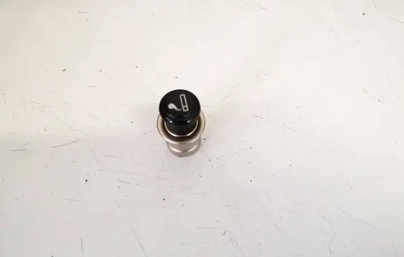 Lexus IS 220D-250-350 Cigarette lighter 