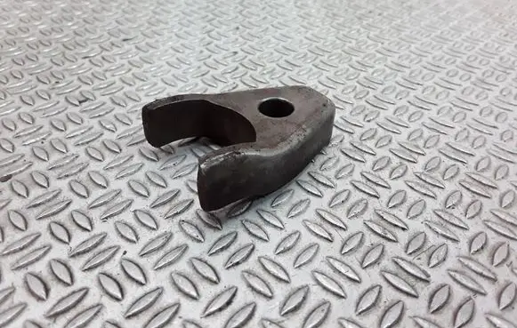 KIA Sorento Fuel Injector clamp holder