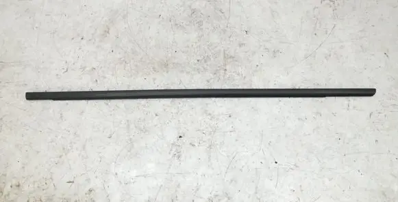 Volkswagen Sharan Door glass trim 7N0843697 7N0843698