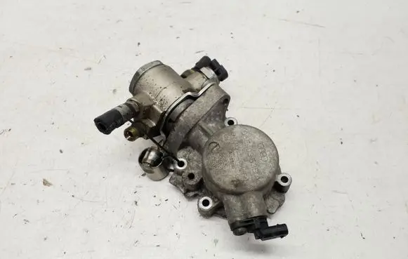 Audi A6 S6 C7 4G Fuel injection high pressure pump 06E103535A