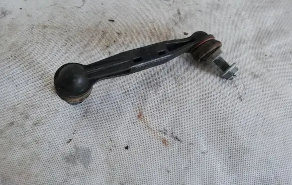 Rear anti-roll bar/stabilizer link