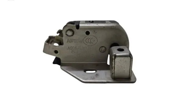 Loading door lock
