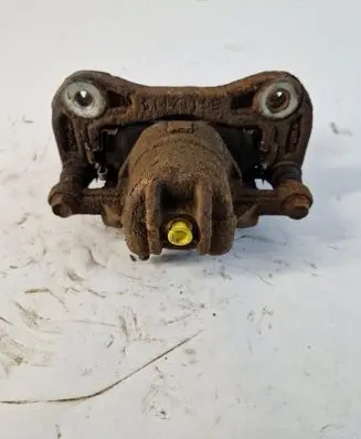 Hyundai i20 (PB PBT) Front brake caliper