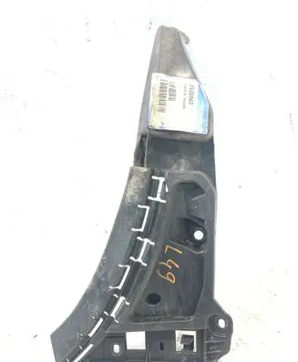 Volvo XC90 Front bumper mounting bracket 08620563