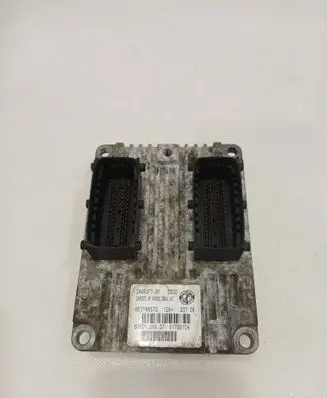 Fiat Punto (188) Engine control unit/module 51793104 65FYXNS7G 6160109807