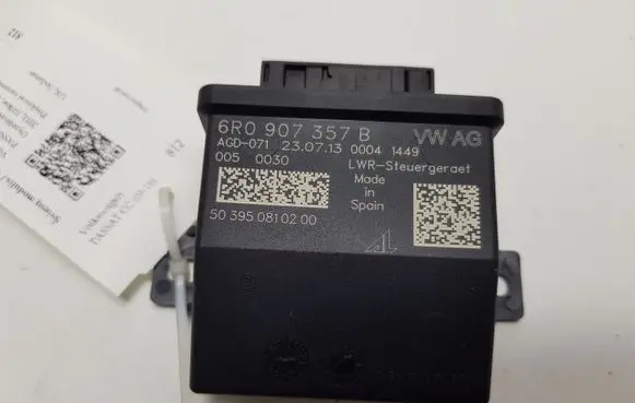 Volkswagen PASSAT CC Light module LCM 6R0907357B