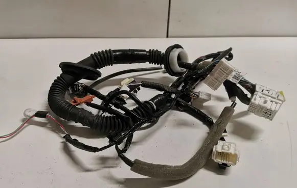 Subaru Outback (BS) Front door wiring loom 81820AL12B