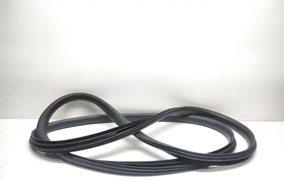 Volvo C30 Front door rubber seal