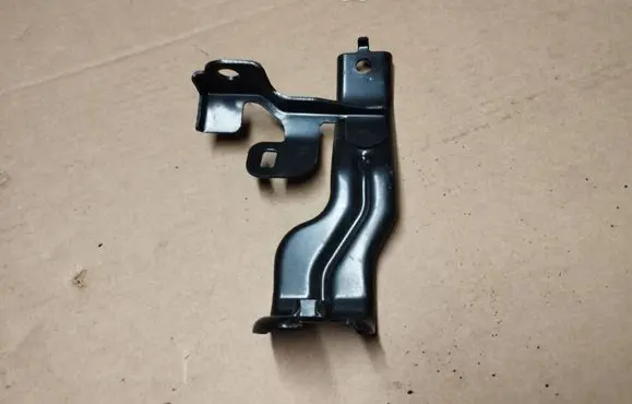 Honda CR-V Radiator support slam panel bracket 