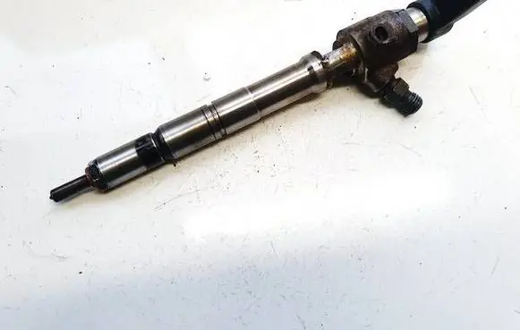 Skoda Superb B6 (3T) Fuel injector 03l130277b