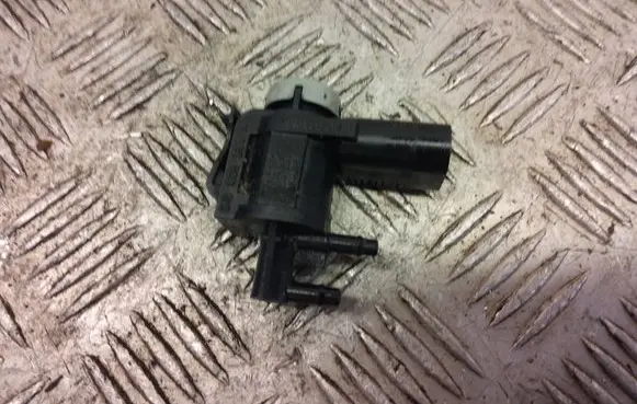 Audi Q5 SQ5 Turbo solenoid valve 1K0906283A